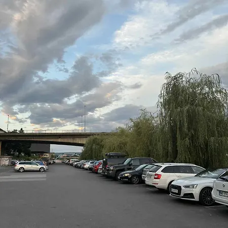 דירה Lent Riverstay מריבור