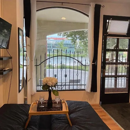 Lent Riverstay דירה